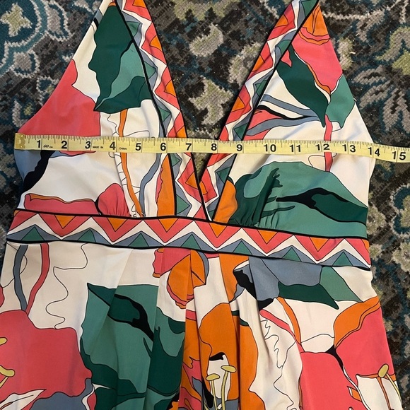 BCBGMAXAZRIA Flowered Halter Top Dress -B10 - Picture 5 of 7